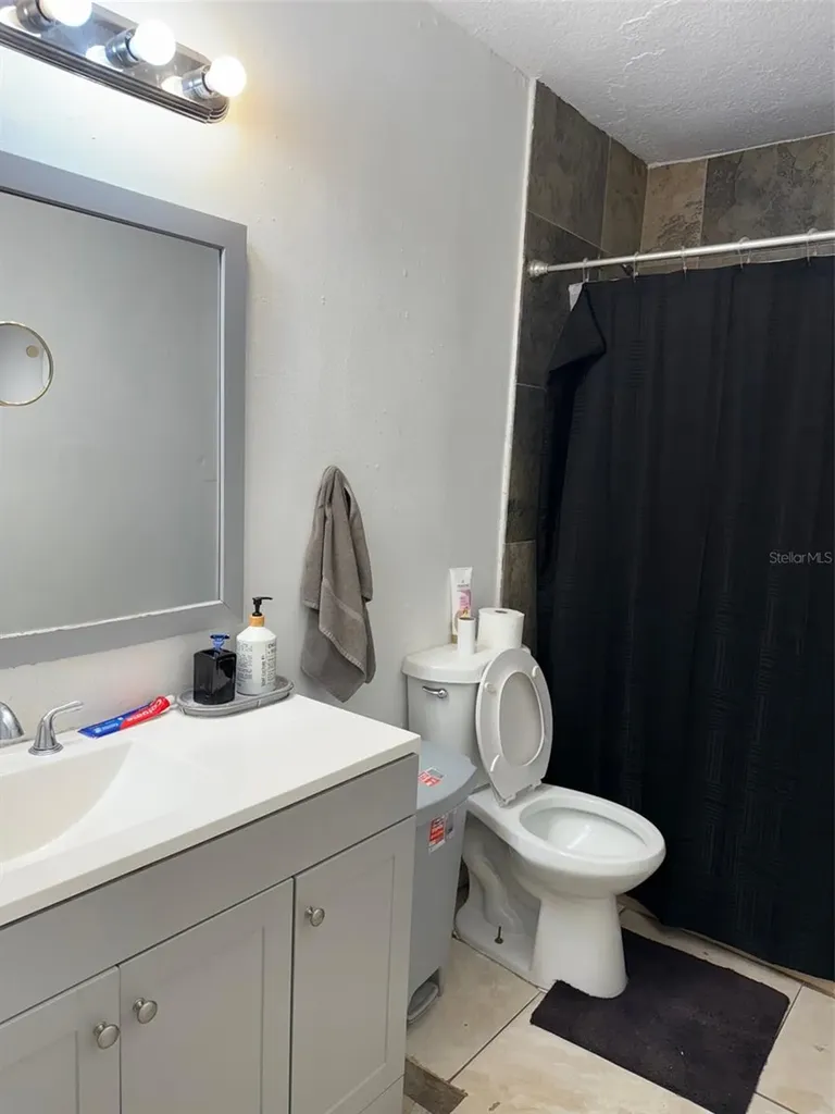 714 60th Avenue W Bradenton FL 34207