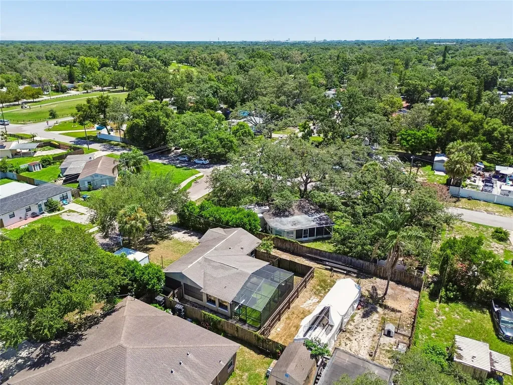 1904 W Meadowbrook Avenue Tampa FL 33612