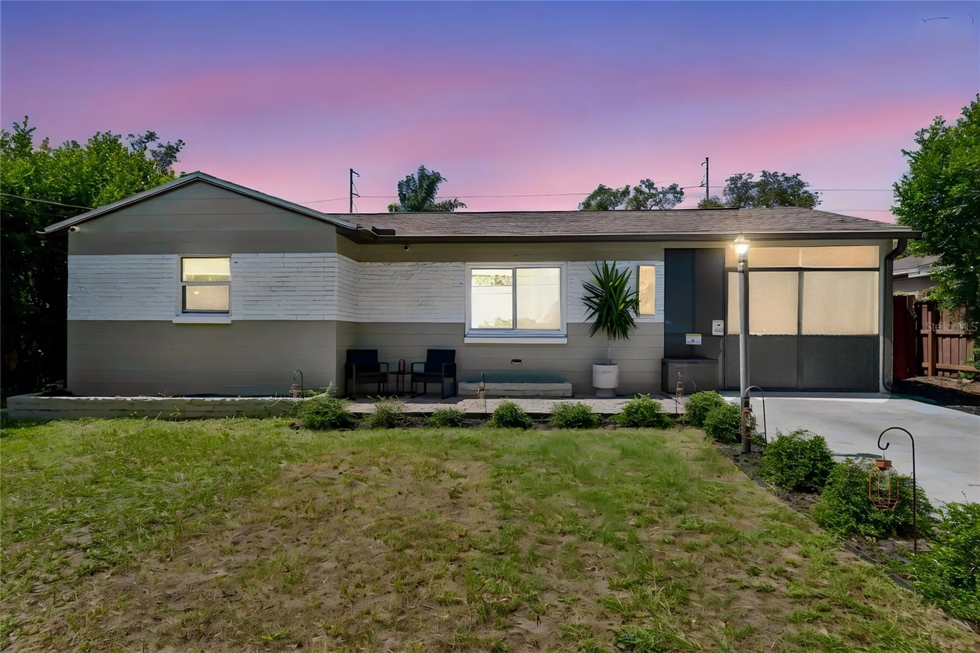 1904 W Meadowbrook Avenue Tampa FL 33612