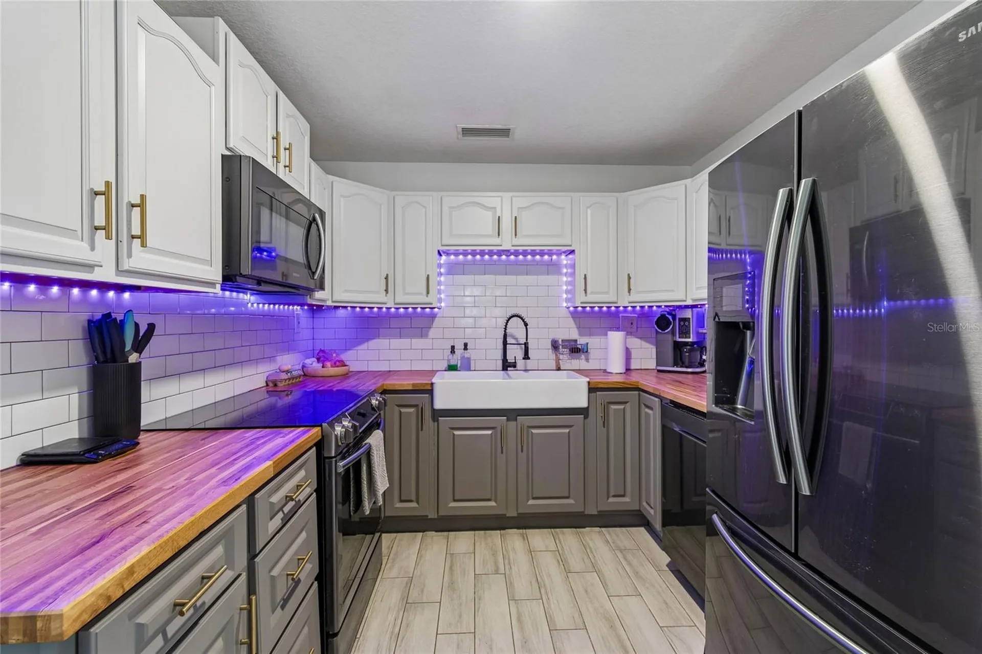 1904 W Meadowbrook Avenue Tampa FL 33612