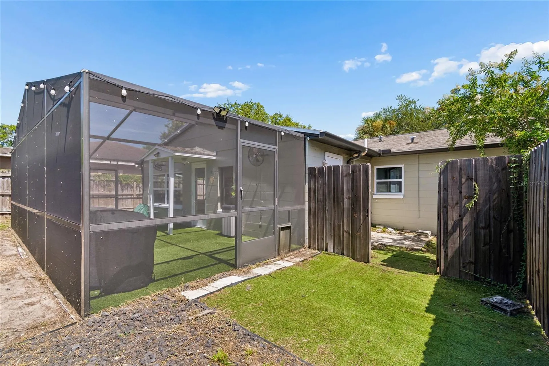 1904 W Meadowbrook Avenue Tampa FL 33612