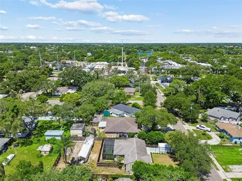 1904 W Meadowbrook Avenue Tampa FL 33612
