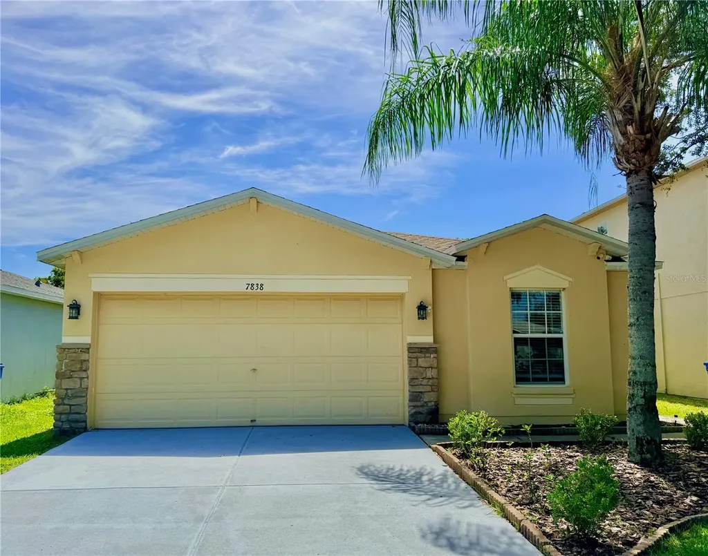 7838 Carriage Pointe Drive Gibsonton FL 33534