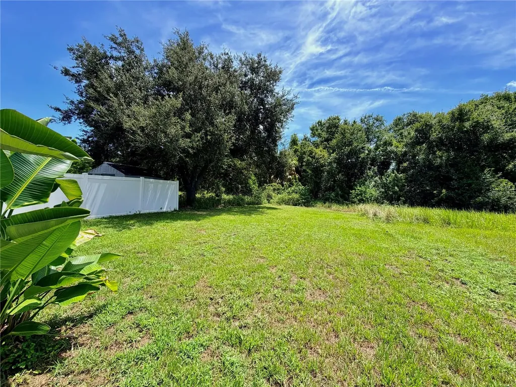 7838 Carriage Pointe Drive Gibsonton FL 33534