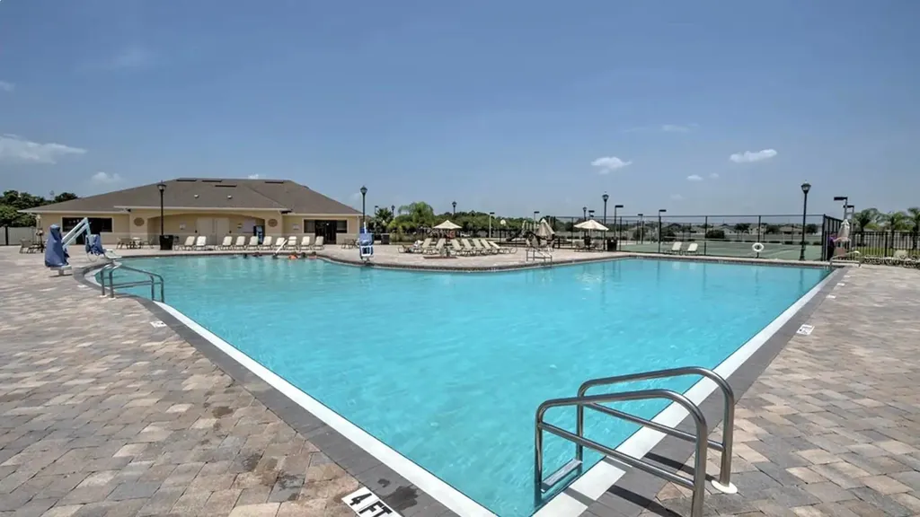 7838 Carriage Pointe Drive Gibsonton FL 33534