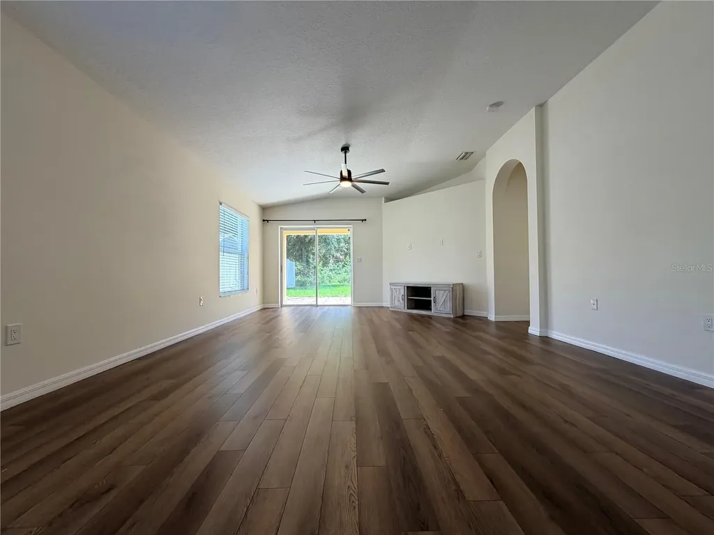 7838 Carriage Pointe Drive Gibsonton FL 33534