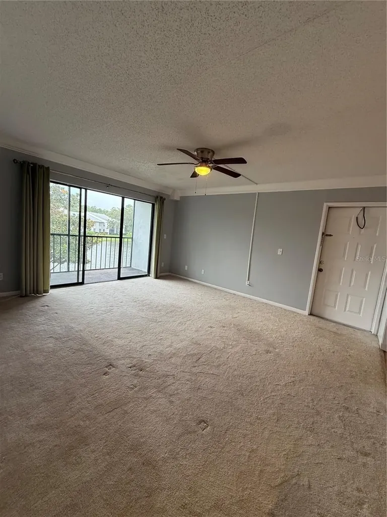 927 S Pine Ridge Circle Sanford FL 32773