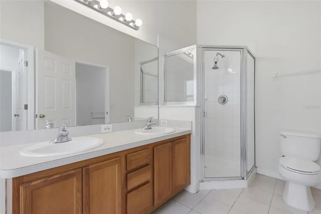 3006 Amber Oak Drive Valrico FL 33594