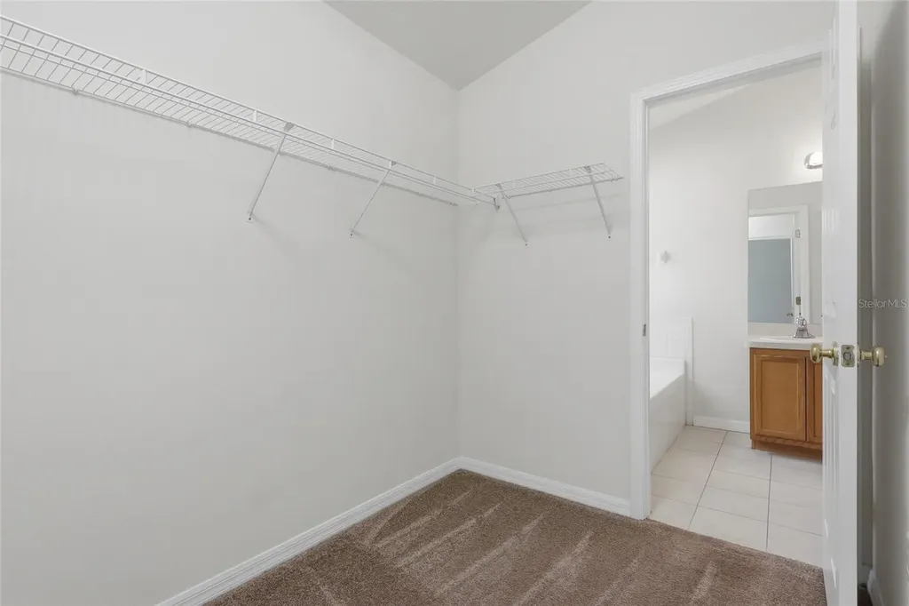 3006 Amber Oak Drive Valrico FL 33594