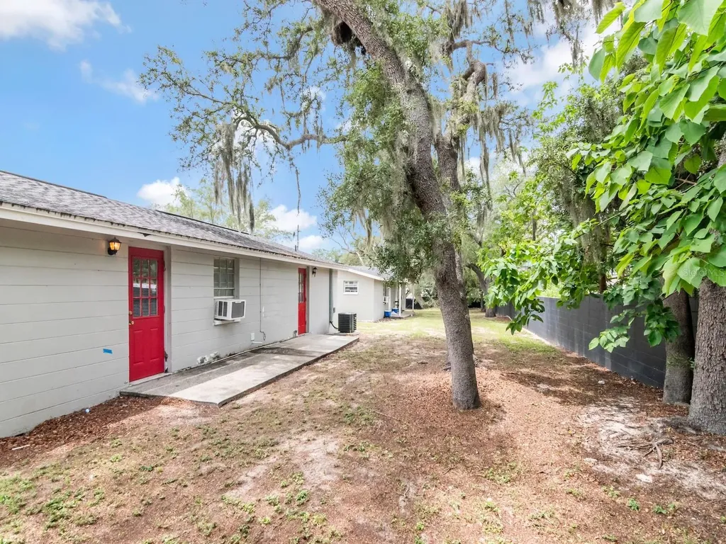 104 Karde Lane Brandon FL 33510