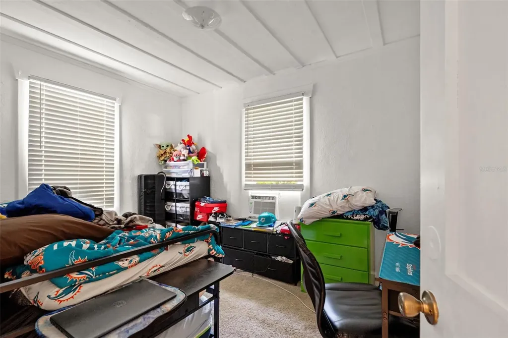 4834 Taylor Street N St Petersburg FL 33714