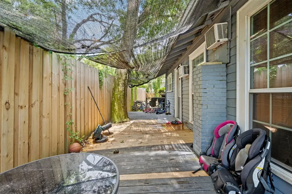 4834 Taylor Street N St Petersburg FL 33714