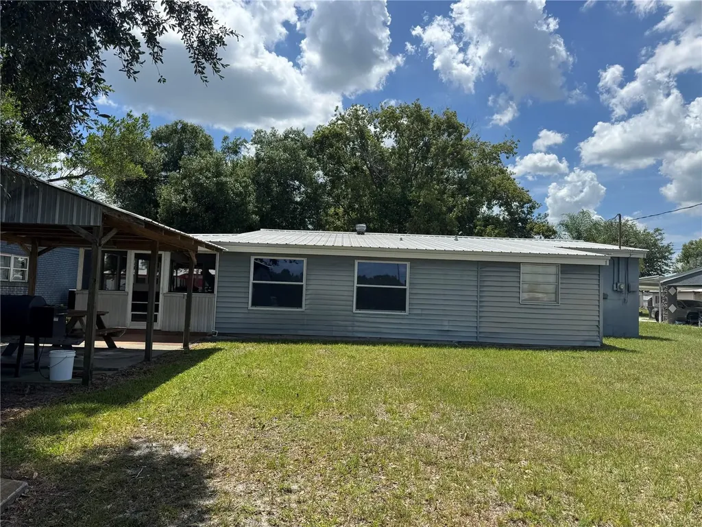 519 Thomas Avenue Frostproof FL 33843