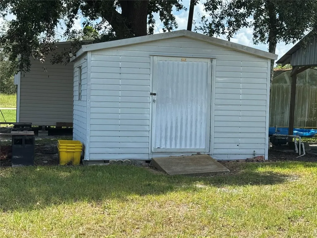 519 Thomas Avenue Frostproof FL 33843