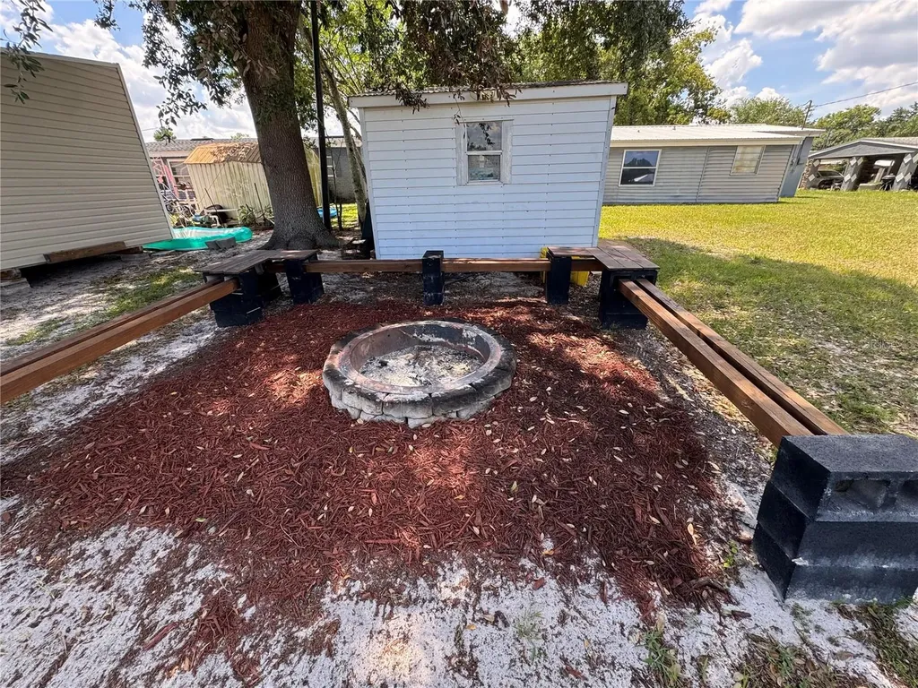 519 Thomas Avenue Frostproof FL 33843