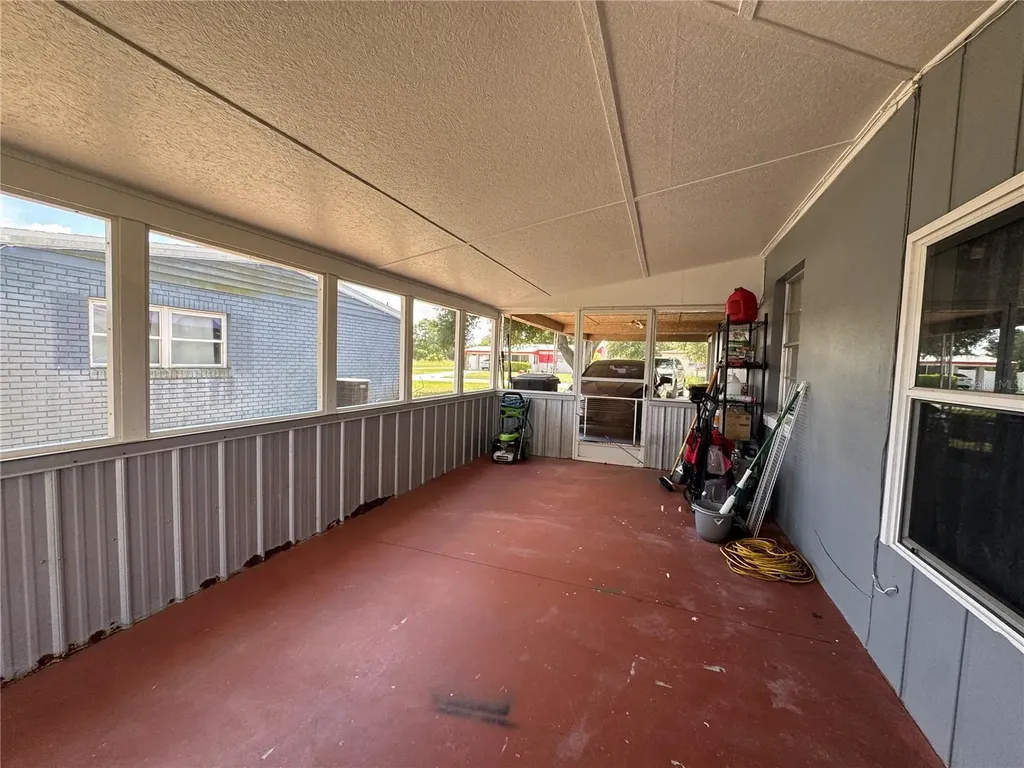 519 Thomas Avenue Frostproof FL 33843