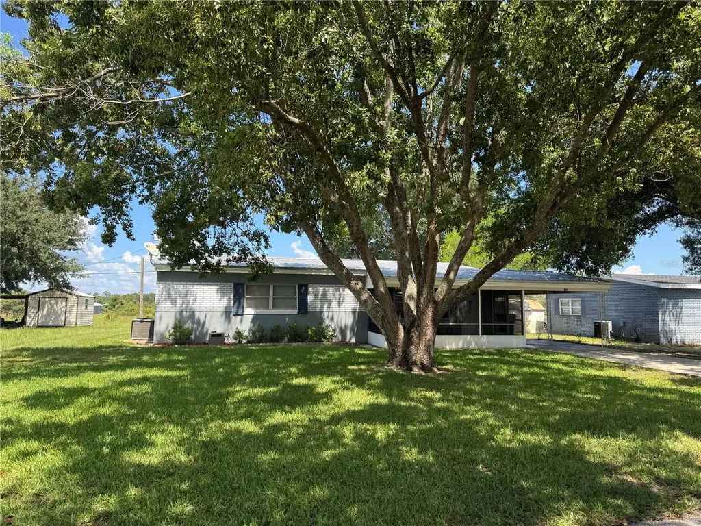 519 Thomas Avenue Frostproof FL 33843
