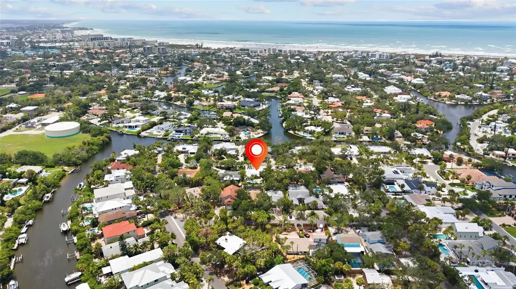 801 Edgemere Lane Sarasota FL 34242