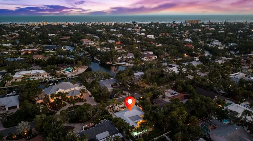801 Edgemere Lane Sarasota FL 34242
