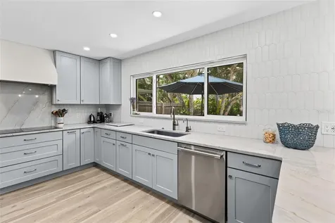 801 Edgemere Lane Sarasota FL 34242