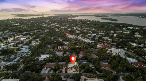 801 Edgemere Lane Sarasota FL 34242