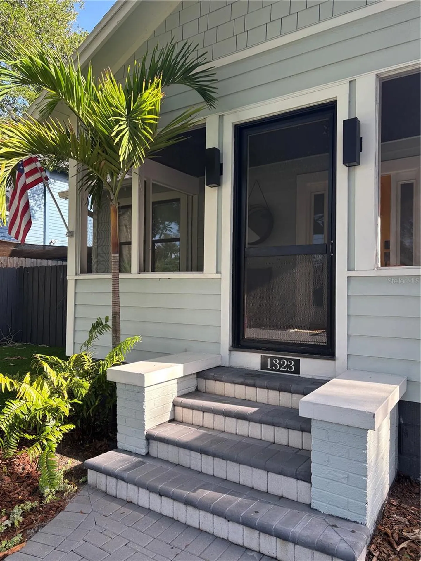 1323 7th Avenue N St Petersburg FL 33705