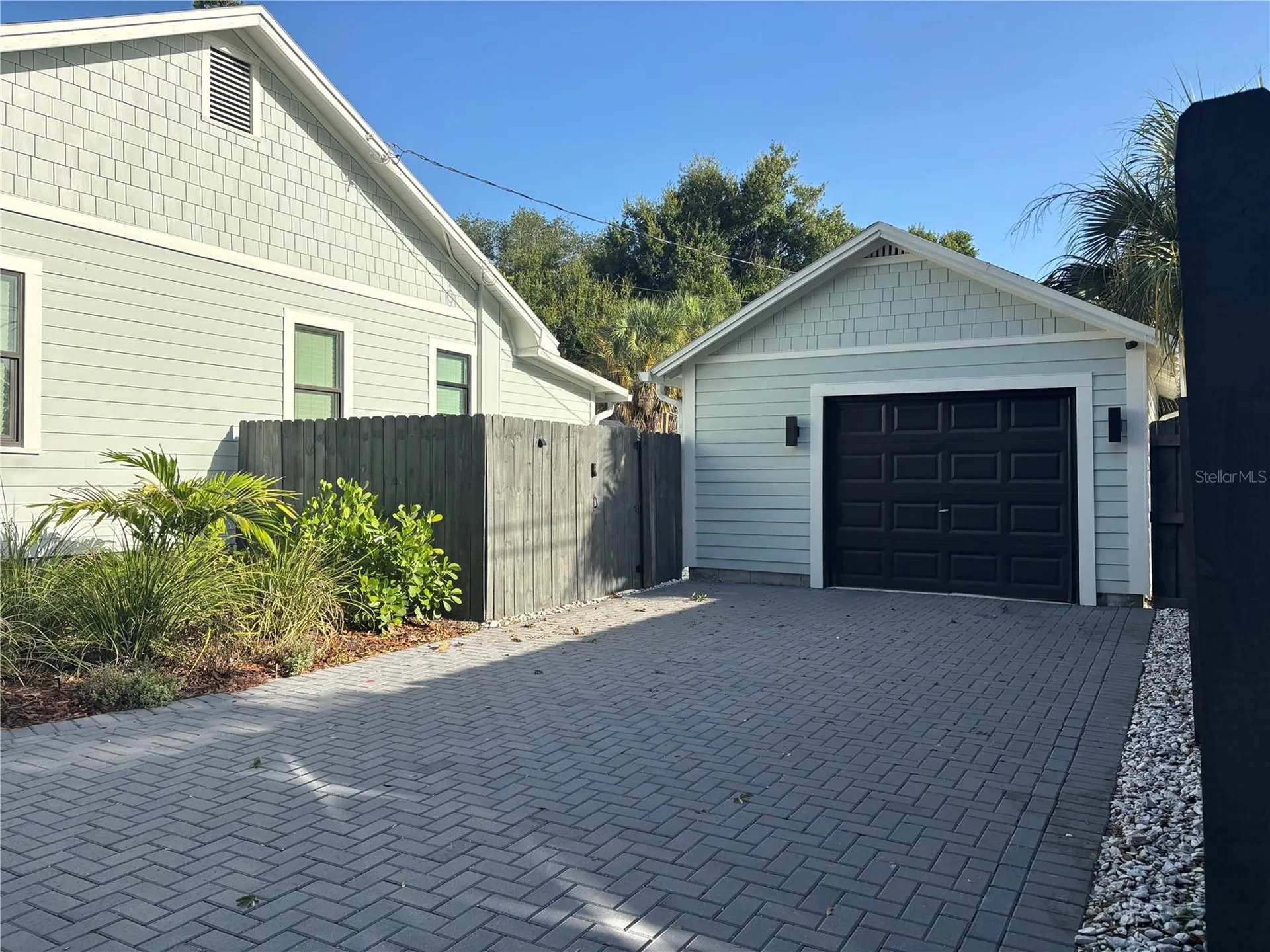 1323 7th Avenue N St Petersburg FL 33705