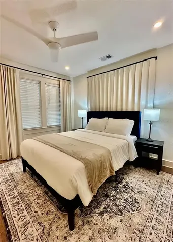 1323 7th Avenue N St Petersburg FL 33705