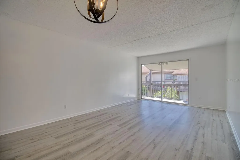 6334 Newtown Circle Tampa FL 33615