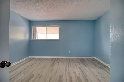 6334 Newtown Circle Tampa FL 33615