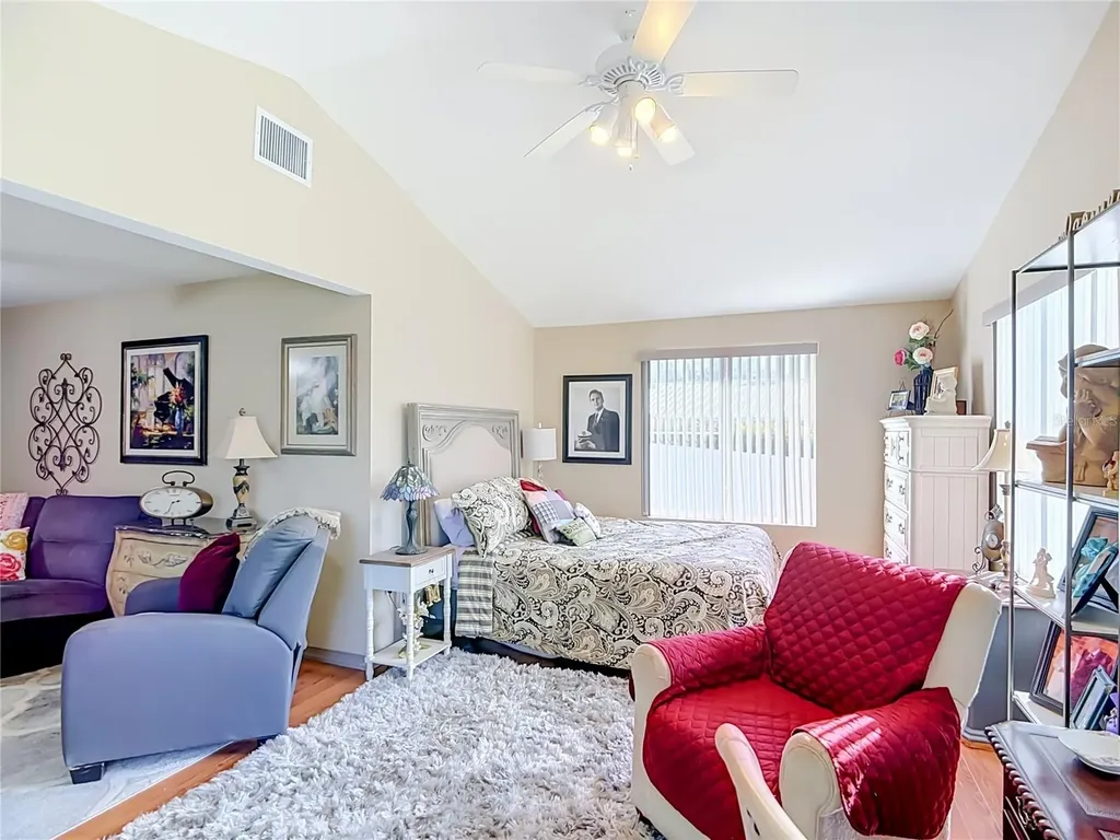 128 N Lake Florence Drive Winter Haven FL 33884
