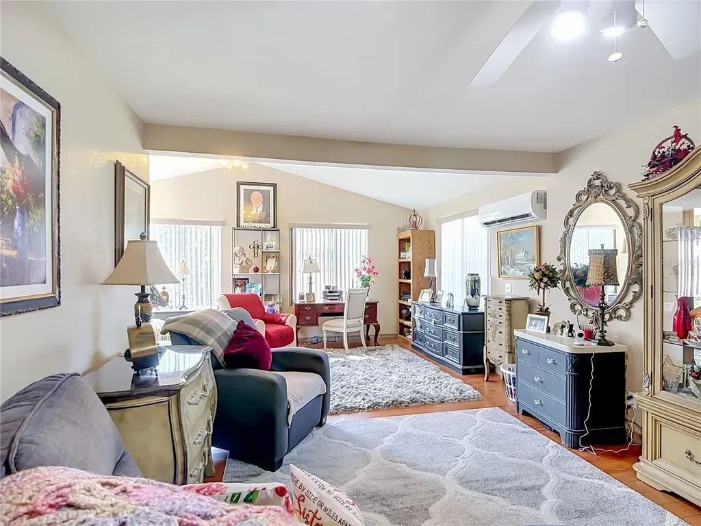 128 N Lake Florence Drive Winter Haven FL 33884