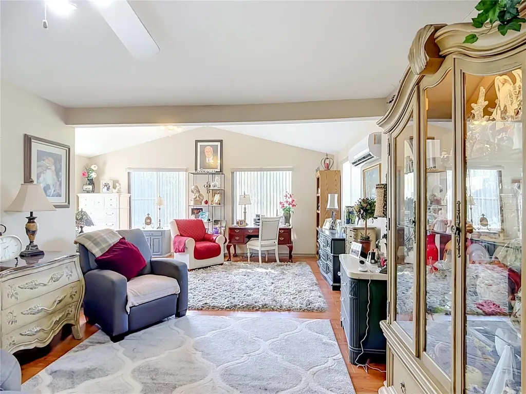 128 N Lake Florence Drive Winter Haven FL 33884