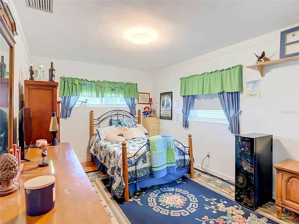 128 N Lake Florence Drive Winter Haven FL 33884