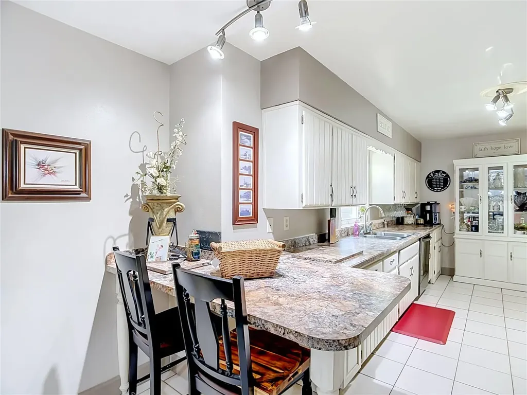 128 N Lake Florence Drive Winter Haven FL 33884