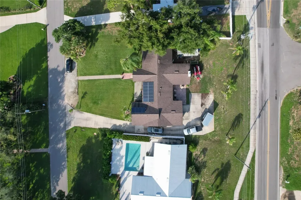 128 N Lake Florence Drive Winter Haven FL 33884