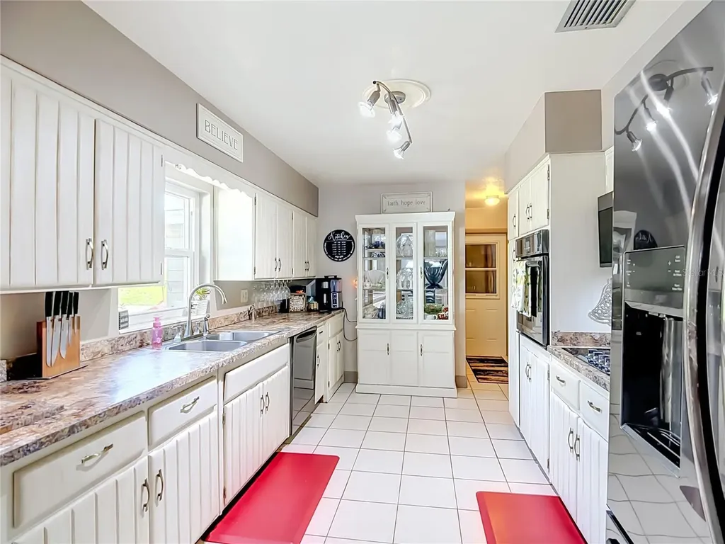 128 N Lake Florence Drive Winter Haven FL 33884