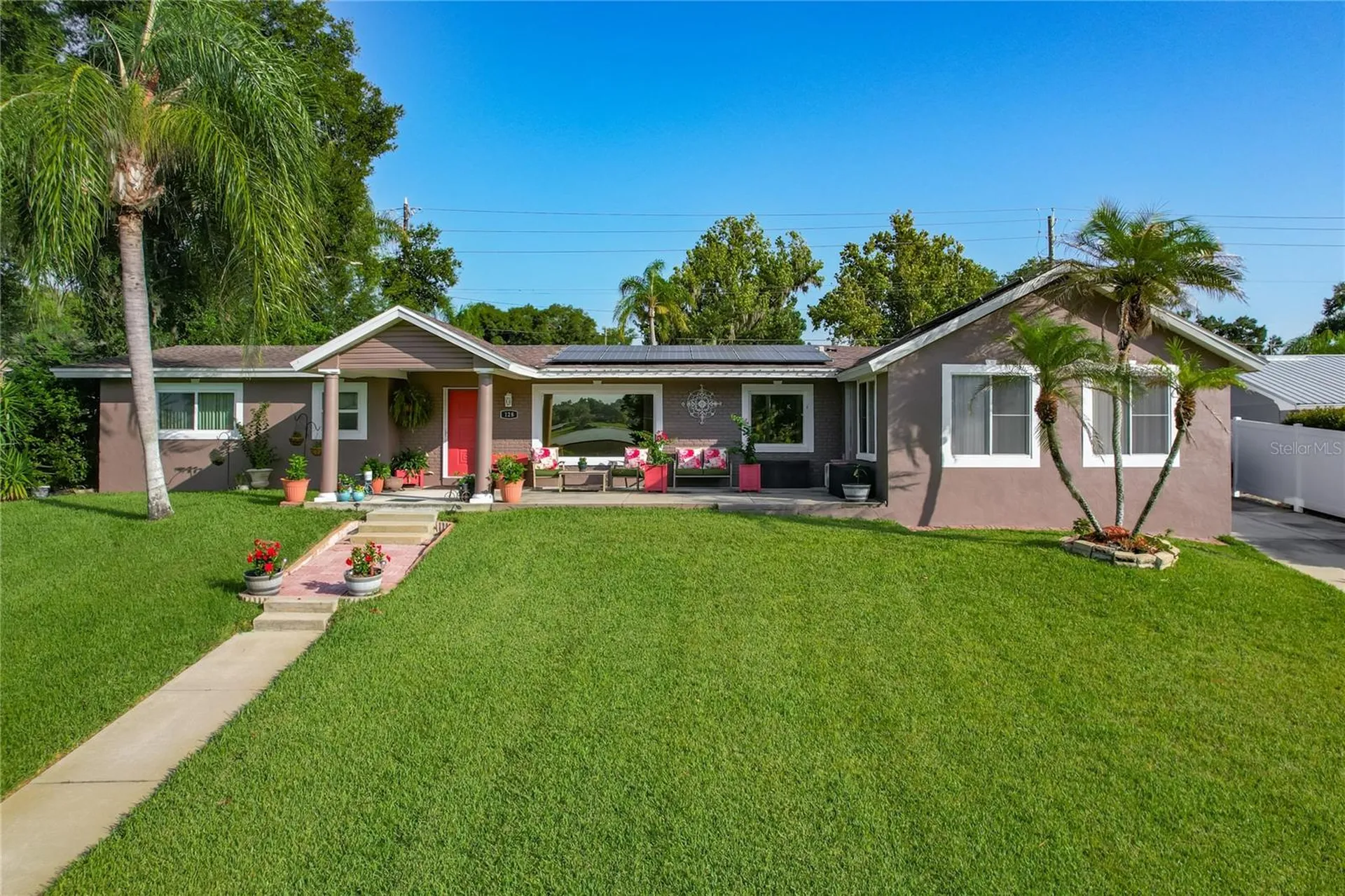 128 N Lake Florence Drive Winter Haven FL 33884