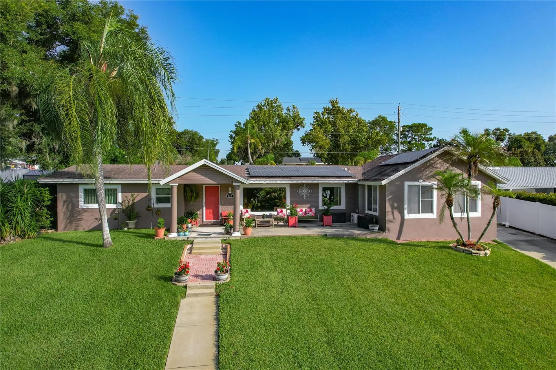 128 N Lake Florence Drive Winter Haven FL 33884