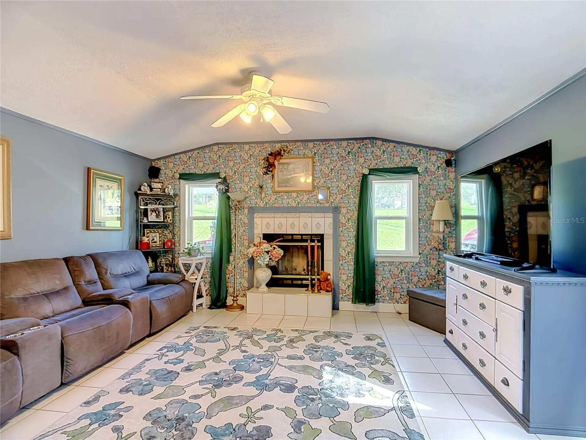 128 N Lake Florence Drive Winter Haven FL 33884