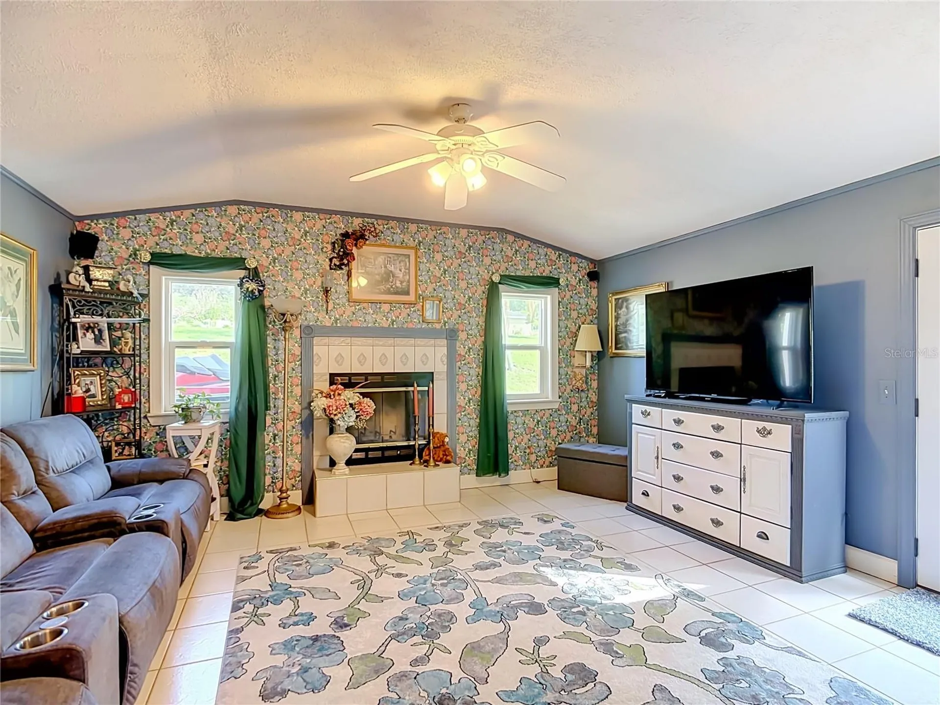 128 N Lake Florence Drive Winter Haven FL 33884