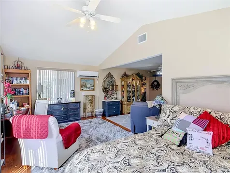 128 N Lake Florence Drive Winter Haven FL 33884