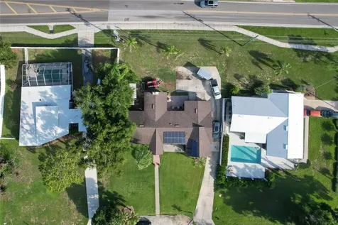 128 N Lake Florence Drive Winter Haven FL 33884