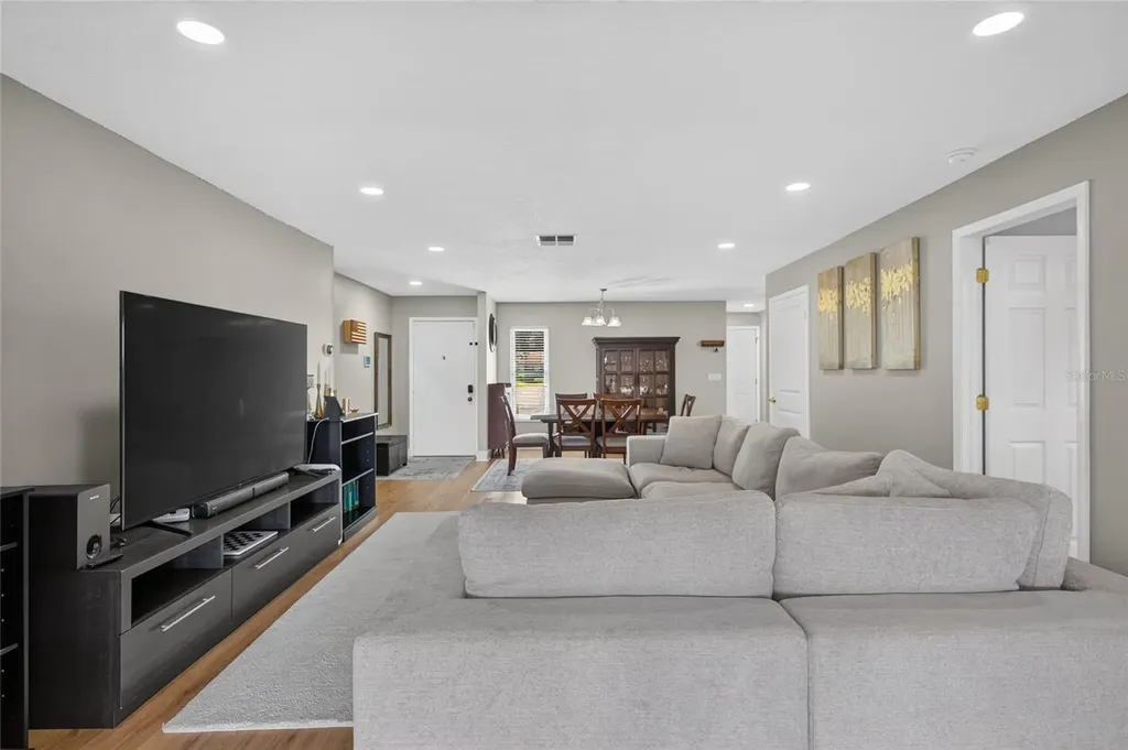 3281 Beaver Drive Clearwater FL 33761