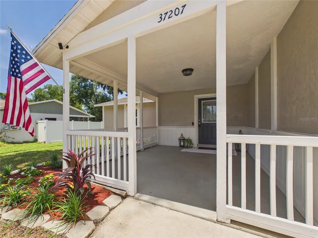 37207 Mcminn Avenue Dade City FL 33525
