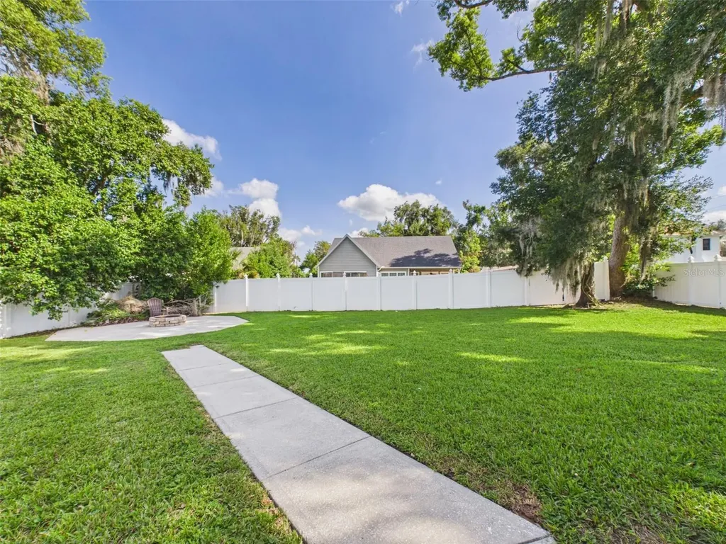 37207 Mcminn Avenue Dade City FL 33525