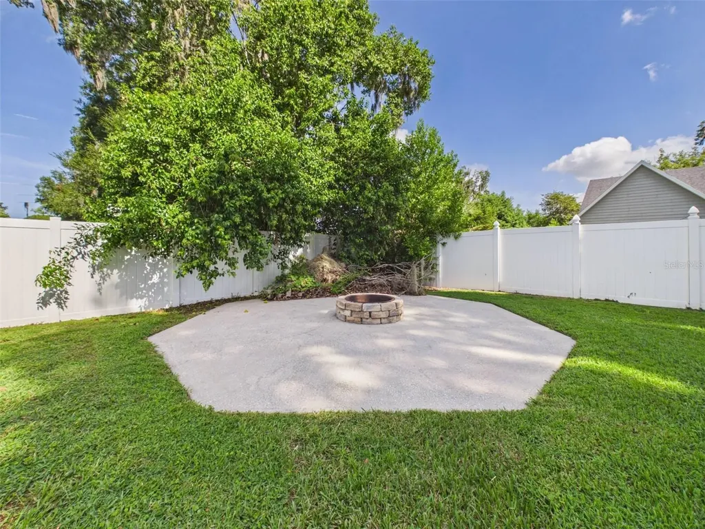 37207 Mcminn Avenue Dade City FL 33525