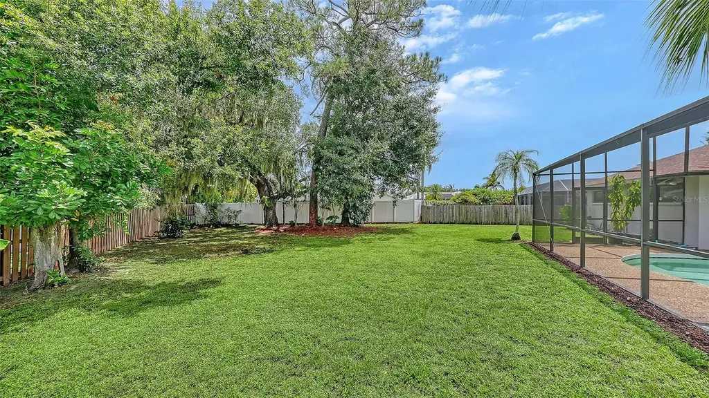 4736 Charing Cross Road Sarasota FL 34241