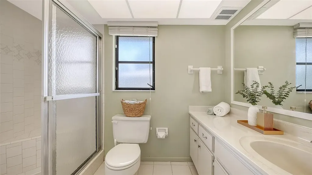 4736 Charing Cross Road Sarasota FL 34241