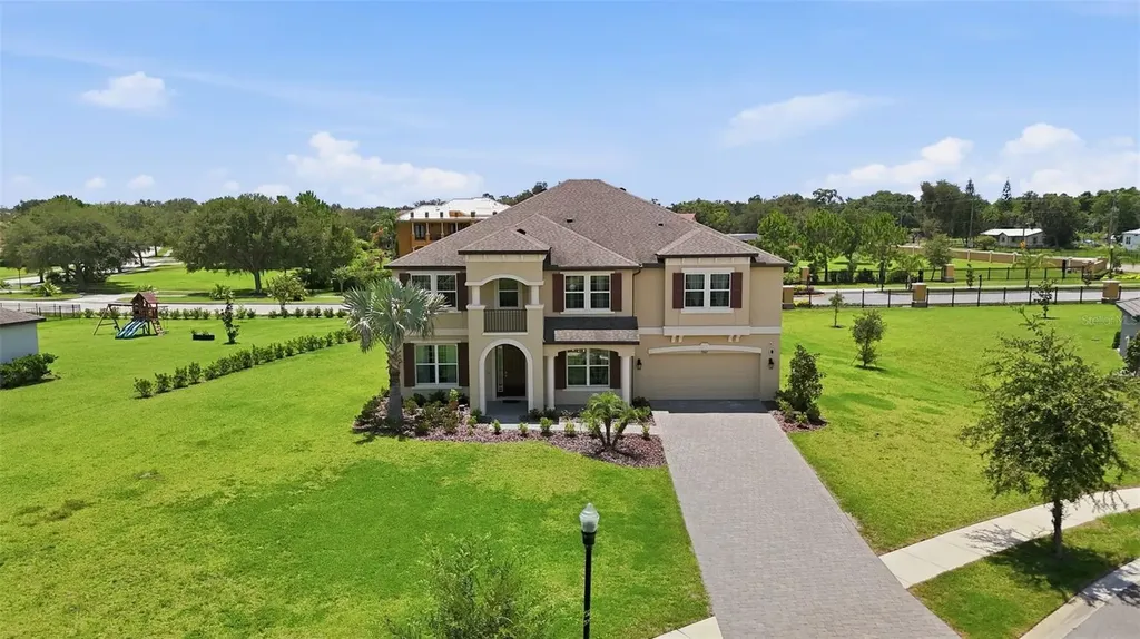9307 Parisian Court Seffner FL 33584